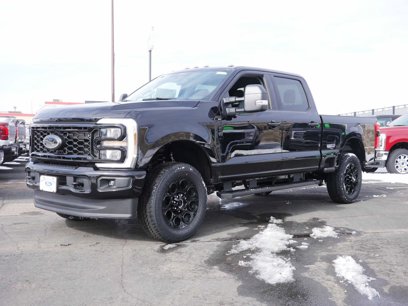 New 2025 Ford F350 XLT w/ Black Appearance Package
