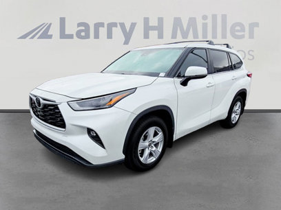 Used 2023 Toyota Highlander LE