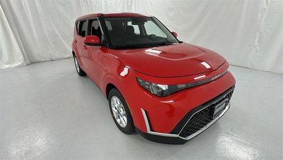 New 2025 Kia Soul LX