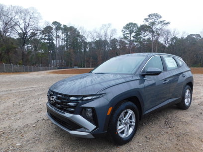 New 2025 Hyundai Tucson SE