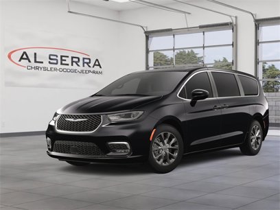 New 2025 Chrysler Pacifica Select
