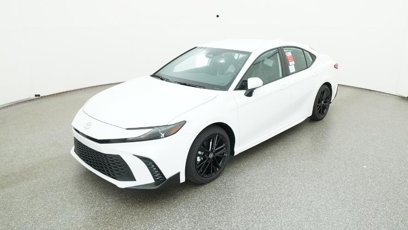 New 2025 Toyota Camry SE