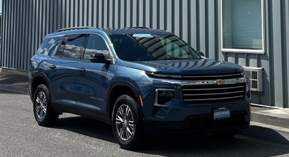 Certified 2025 Chevrolet Traverse LT