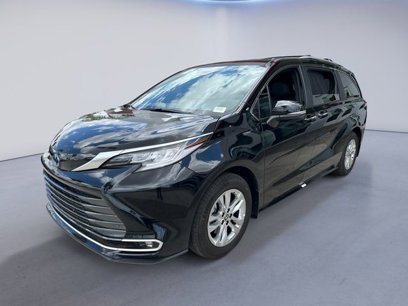 New 2025 Toyota Sienna Limited