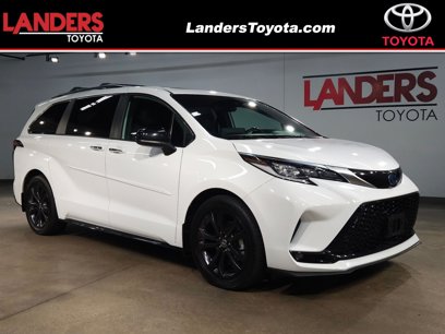 Used 2022 Toyota Sienna XSE