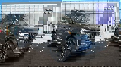 New 2025 Volvo XC90 T8 Plus w/ Protection Package Premier