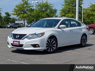 Used 2016 Nissan Altima 2.5 SV w/ Convenience Package