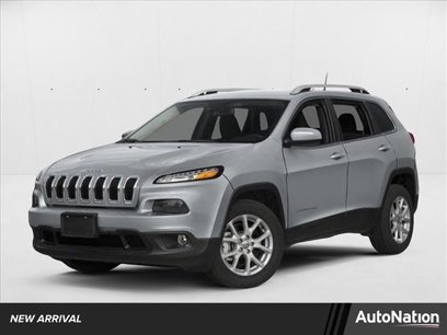 Used 2018 Jeep Cherokee Latitude Plus w/ Comfort/Convenience Group