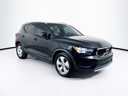 Used 2019 Volvo XC40 T4 Momentum