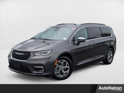 Used 2022 Chrysler Pacifica Limited