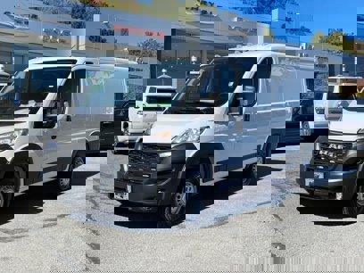 New 2025 RAM ProMaster 2500 w/ Convenience Group