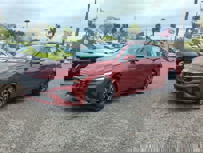 New 2025 Hyundai Elantra SEL