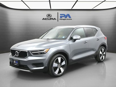 Used 2019 Volvo XC40 T5 Momentum