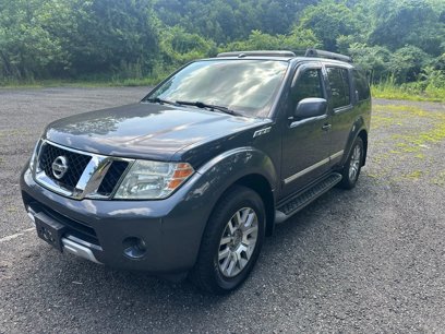 Used 2010 Nissan Pathfinder LE w/ Navigation Pkg