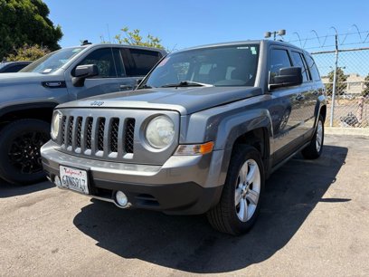 Used 2011 Jeep Patriot Latitude w/ Sun/Sound Group