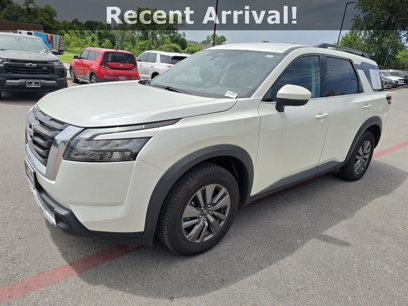 Used 2024 Nissan Pathfinder SV