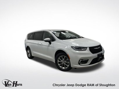 Used 2023 Chrysler Pacifica Touring-L