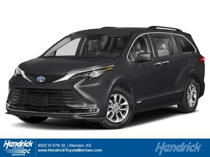 New 2025 Toyota Sienna XLE