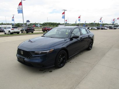 New 2025 Honda Accord SE