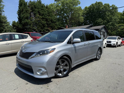 Used 2015 Toyota Sienna SE Premium