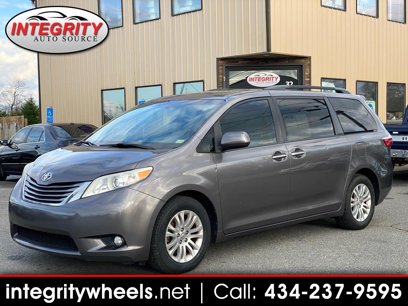 Used 2017 Toyota Sienna XLE w/ XLE Navigation Package