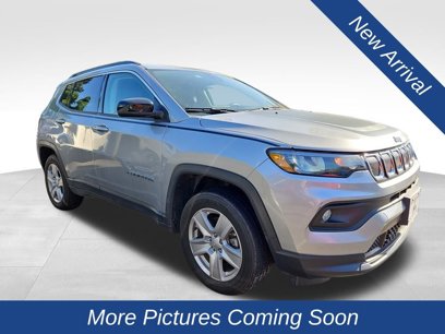 Used 2022 Jeep Compass Latitude w/ Mopar Graphics Package