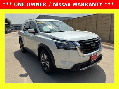 Used 2023 Nissan Pathfinder SL
