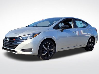 New 2025 Nissan Versa SR w/ Trunk Package
