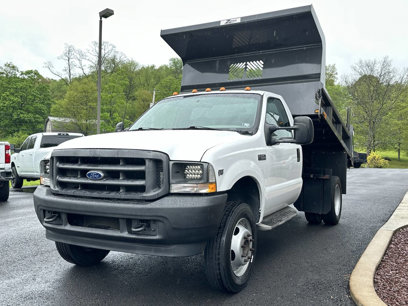 Used 2002 Ford F550 2WD Regular Cab Super Duty