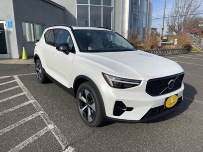 New 2025 Volvo XC40 B5 Plus w/ Protection Package Premier