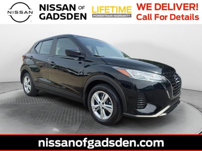 New 2025 Nissan Kicks Play S