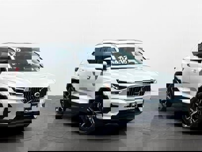 Certified 2025 Volvo XC40 B5 Core w/ Protection Package Premier