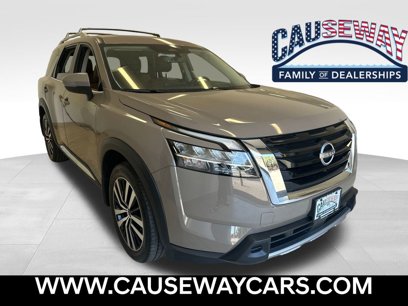 Used 2023 Nissan Pathfinder Platinum
