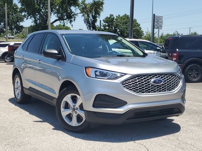 Used 2024 Ford Edge SE