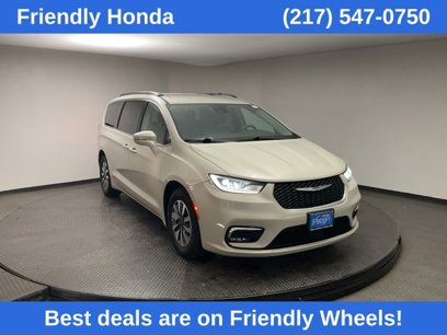 Used 2021 Chrysler Pacifica Touring w/ Cold Weather Group