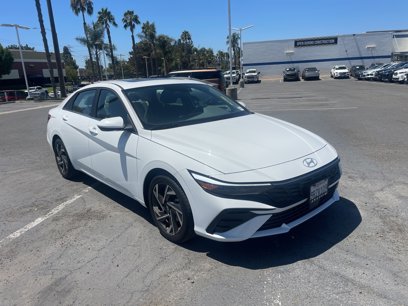 Certified 2024 Hyundai Elantra SEL w/ Convenience Package