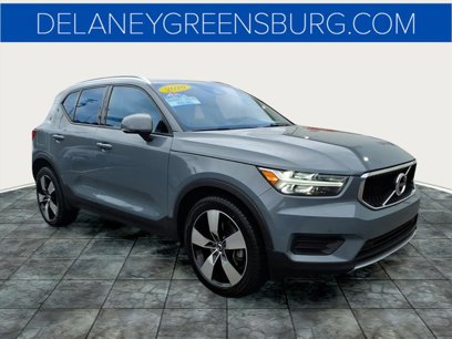 Used 2020 Volvo XC40 T5 Momentum