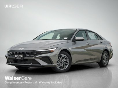 New 2025 Hyundai Elantra Blue