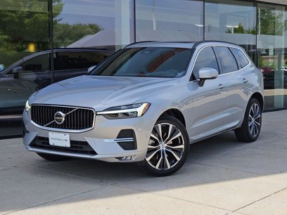 Used 2022 Volvo XC60 B5 Momentum w/ Advanced Package