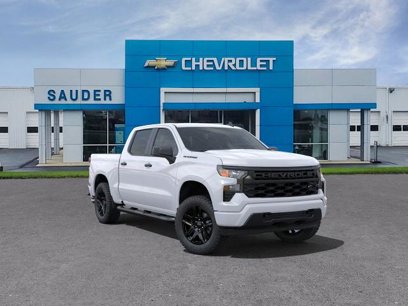 New 2025 Chevrolet Silverado 1500 Custom w/ Turbomax Blackout Package