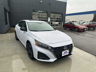 New 2025 Nissan Altima 2.5 SR w/ SR Premium Package