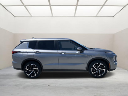 Used 2024 Mitsubishi Outlander SE