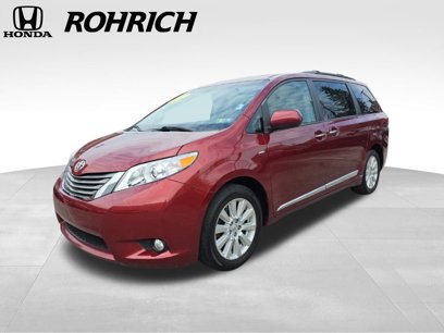 Used 2017 Toyota Sienna XLE Premium