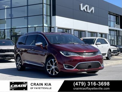 Used 2018 Chrysler Pacifica Limited w/ Tire & Wheel Group