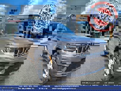 New 2025 Jeep Grand Cherokee Laredo X w/ Luxury Tech Group I