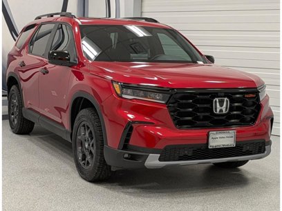 New 2025 Honda Pilot TrailSport