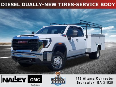 Used 2024 GMC Sierra 3500 Pro w/ Convenience Package