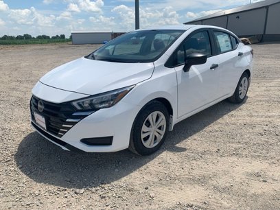New 2025 Nissan Versa S w/ Trunk Package
