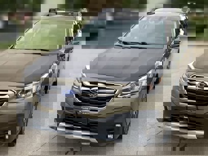 Used 2020 Subaru Outback Limited w/ Tech Package 2