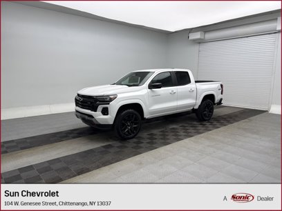 New 2025 Chevrolet Colorado Z71 w/ Z71 Convenience Package 2